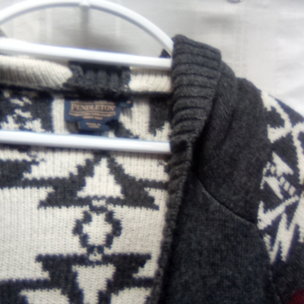 Pendleton Gray And Red Patterned Cardigan - image 3